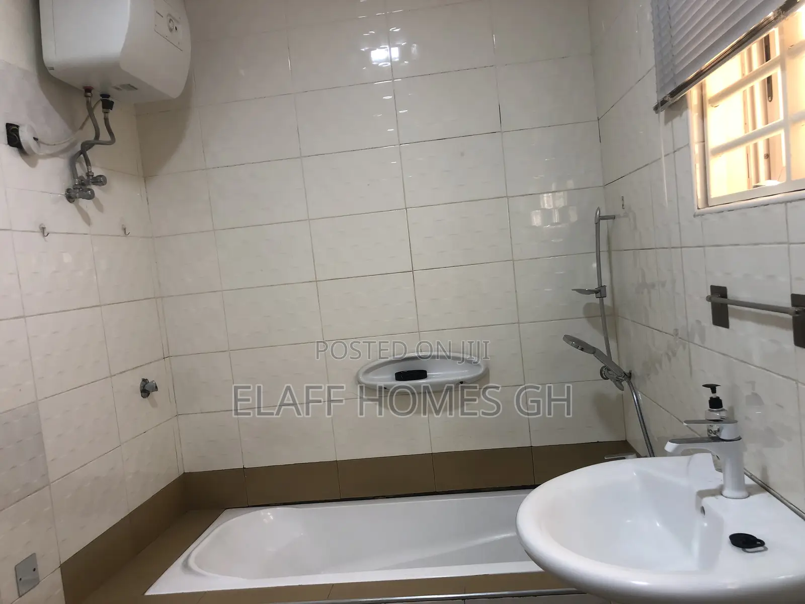 Furnished 3bdrm Duplex in Elaffhomesgh, East Legon for sale