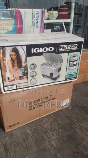 125 Quart Igloo Party Bar With Light and Wheel