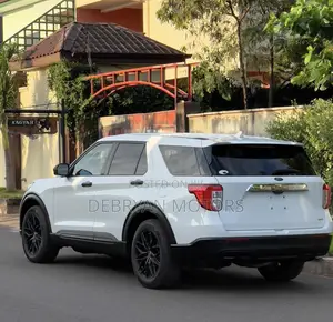 Ford Explorer Base 4x4 2020 White