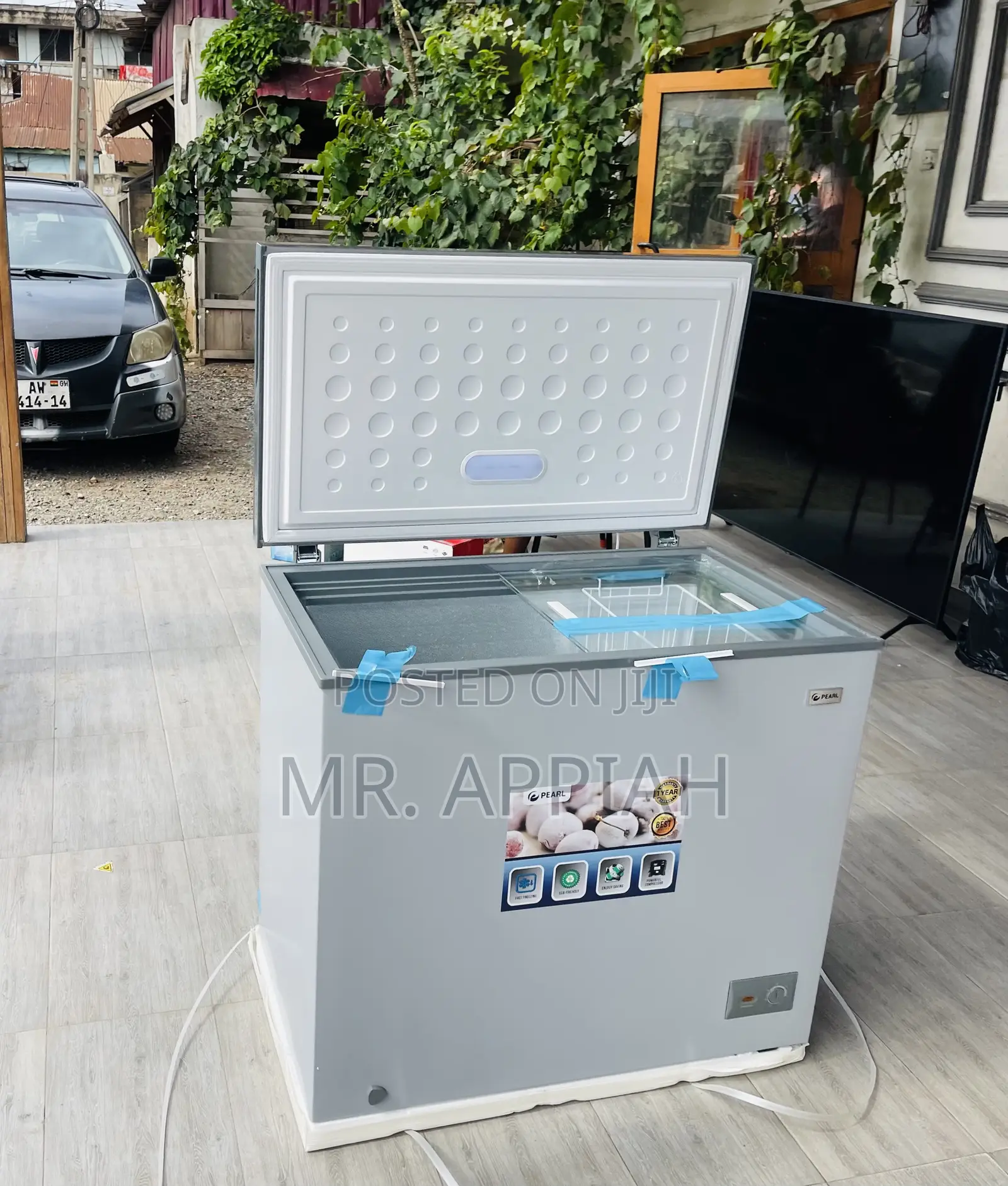 Extremely Chilling Pearl PCF-240 198L Electric Freezer