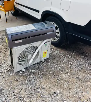 Fast Cooling Pearl 1.5hp Non Inverter Mirror Ac.