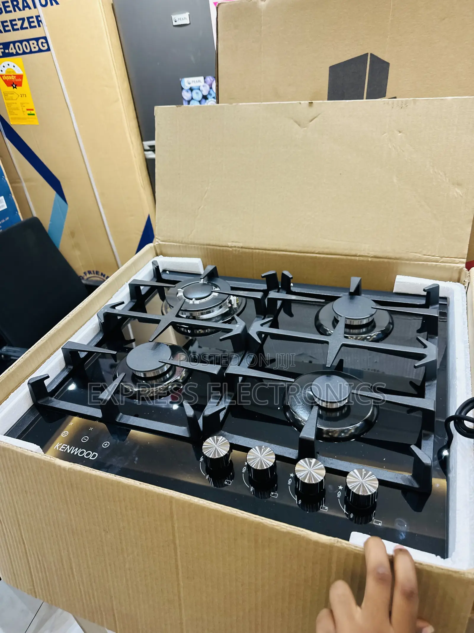 Available at 10gig Store Black 60cm Cooker 4burner