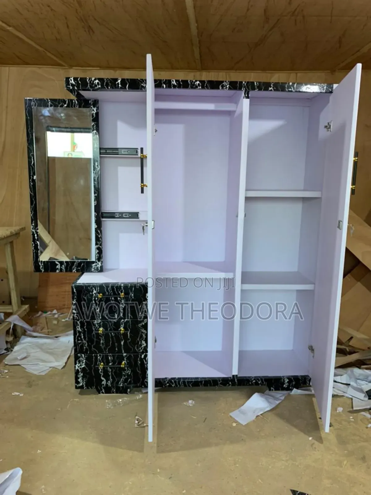 Quality Wardrobe N Dresser Combo ( Payment After Delivery)