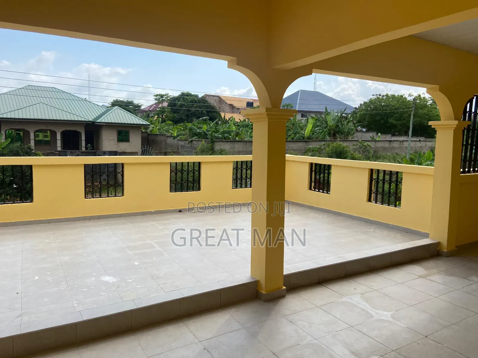 5bdrm Apartment in West Hills Mall Area for rent