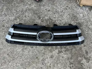 2017 2018 2019 Toyota Highlander Front Upper Grill Grille