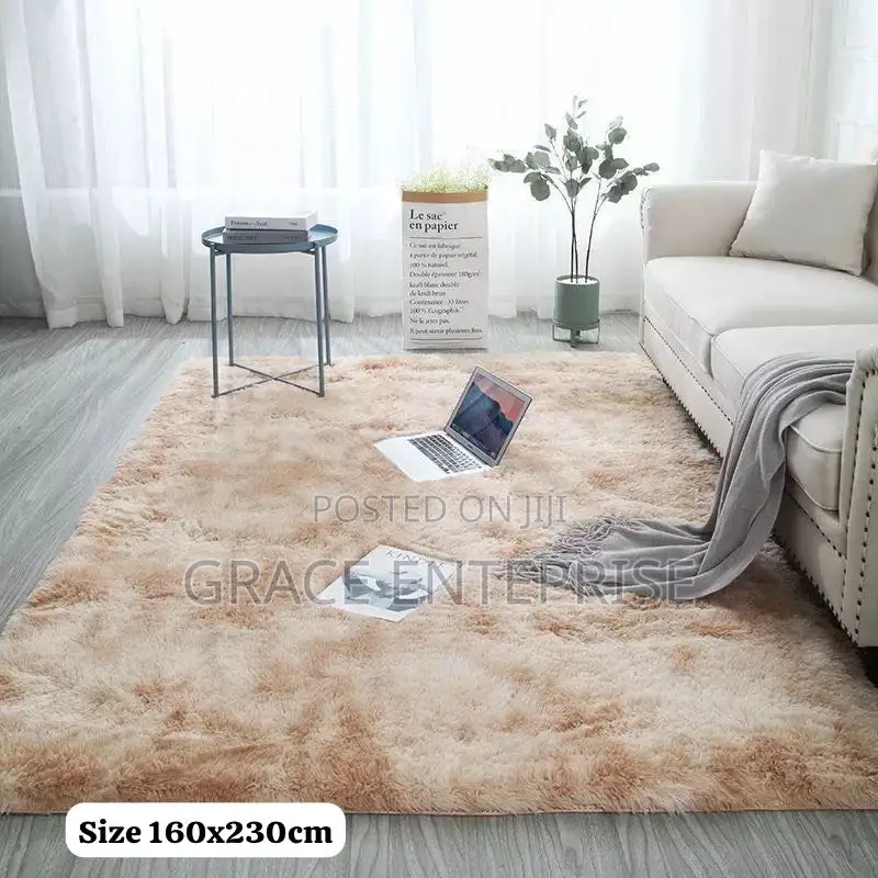 Luxury Fluffy Ligth Weight Carpet in Different Colors
