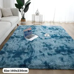 Super Quality Fluffy Ligth Weight Carpet in Different Colors