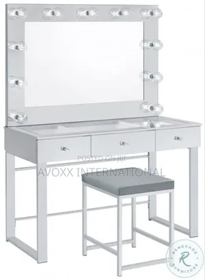Coaster Bedroom Upholstered Padded Vanity Stool 935933