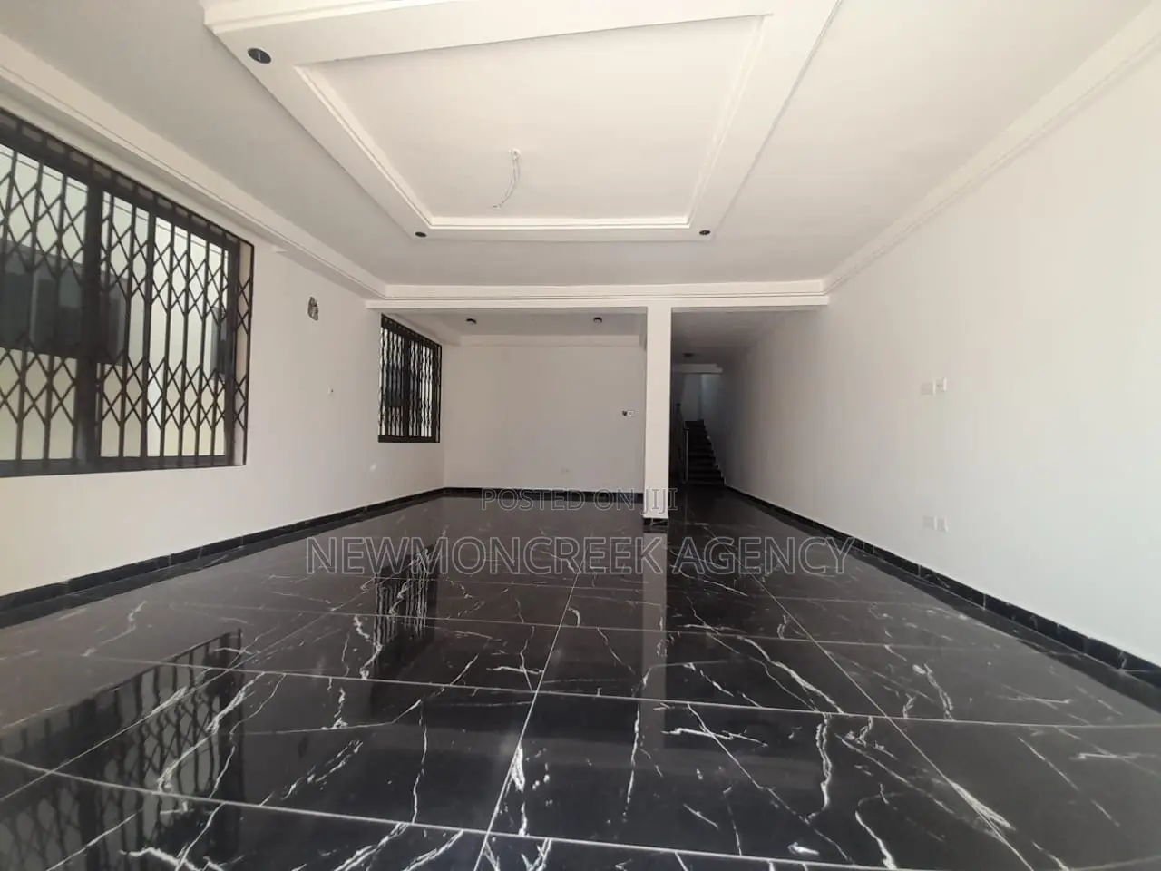 3bdrm Duplex in Ayi Mensah, Accra Metropolitan for sale