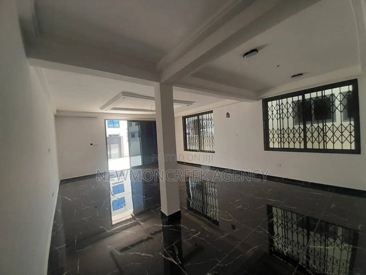 3bdrm Duplex in Ayi Mensah, Accra Metropolitan for sale