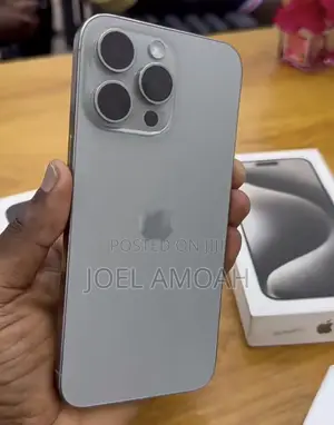New Apple iPhone 15 Pro Max 256 GB Silver