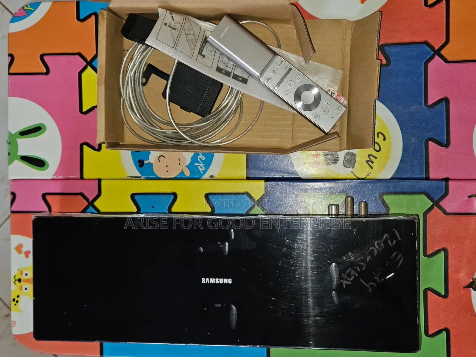 Samsung One Connect Box and Cable