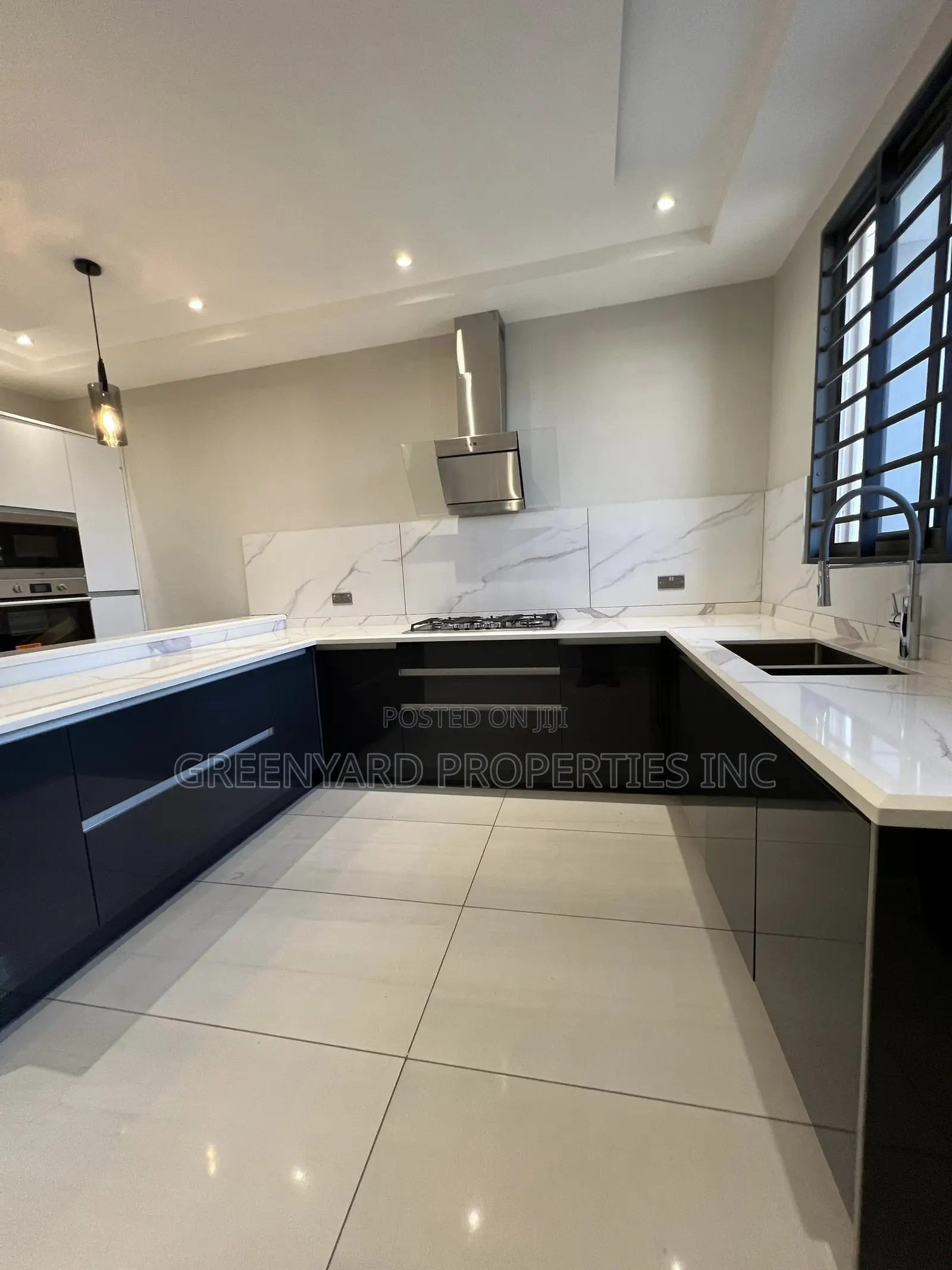 5bdrm House in East Legon for sale