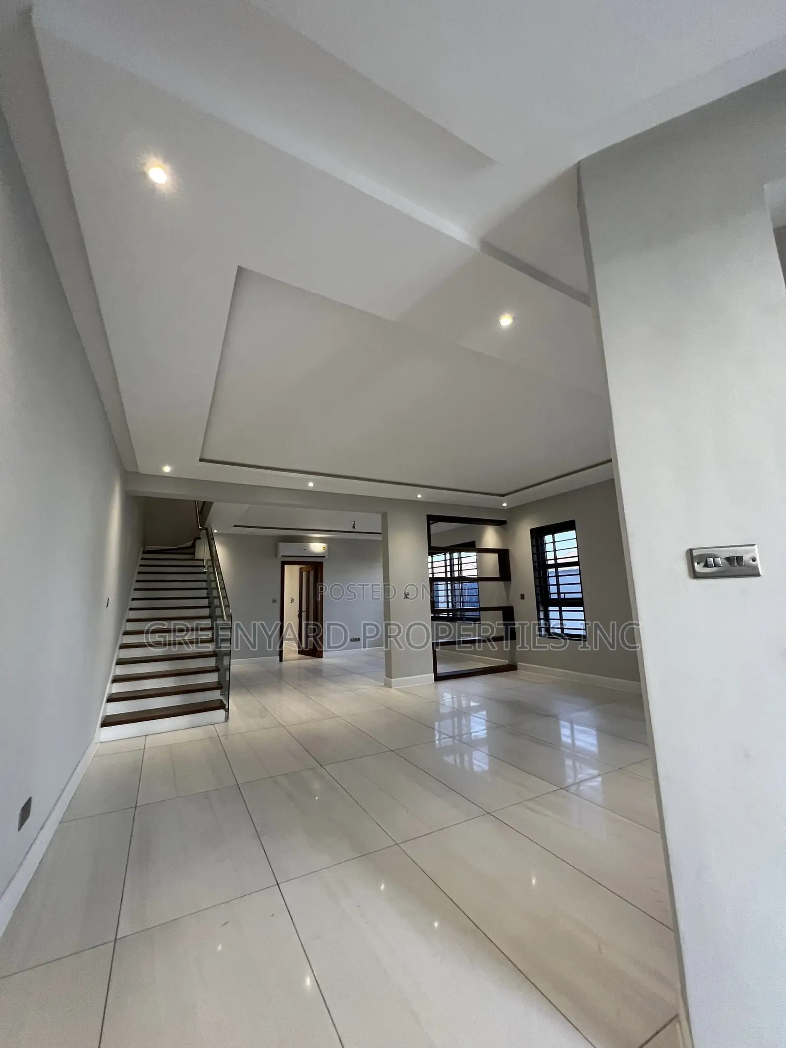 5bdrm House in East Legon for sale