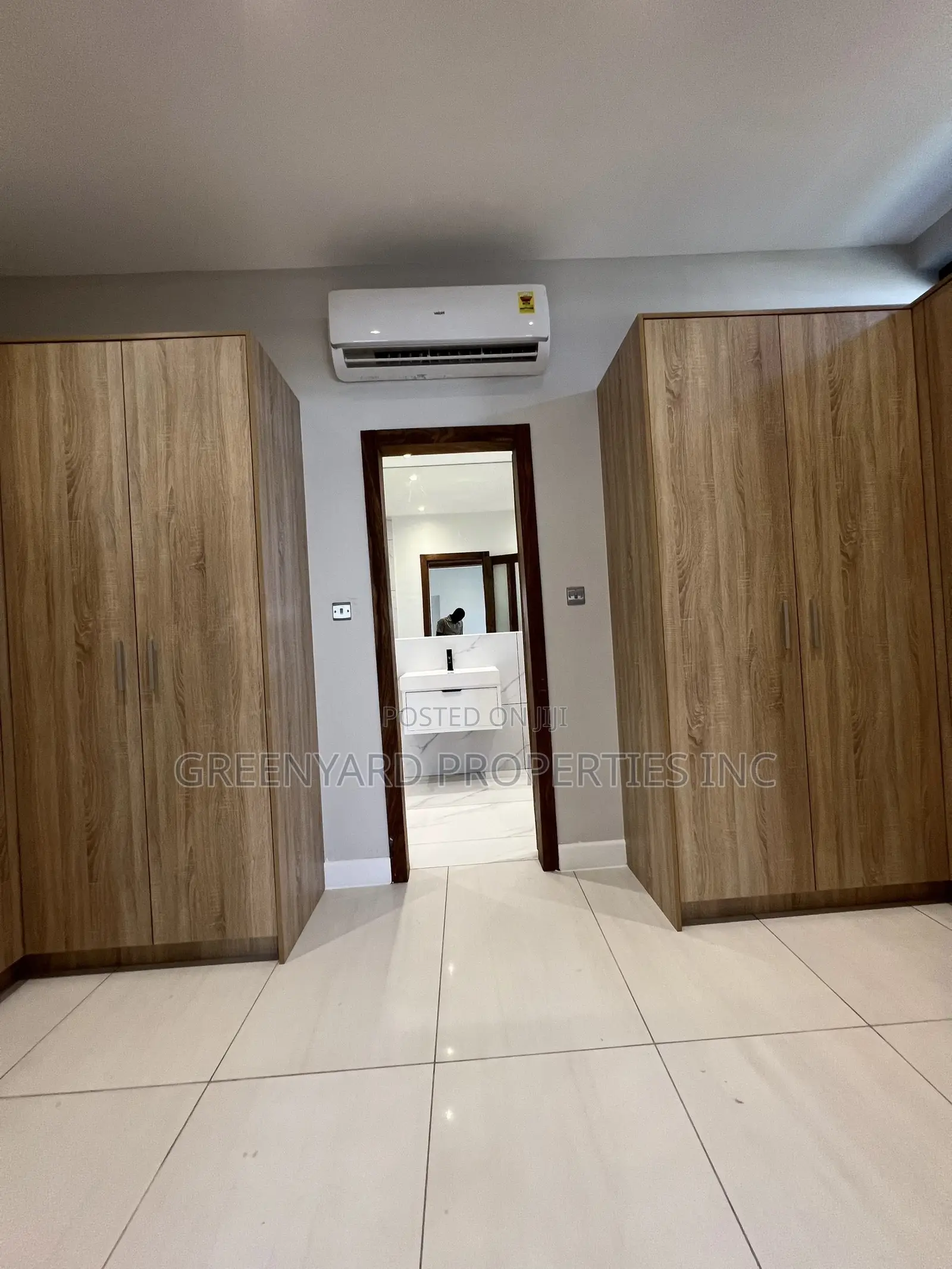 5bdrm House in East Legon for sale