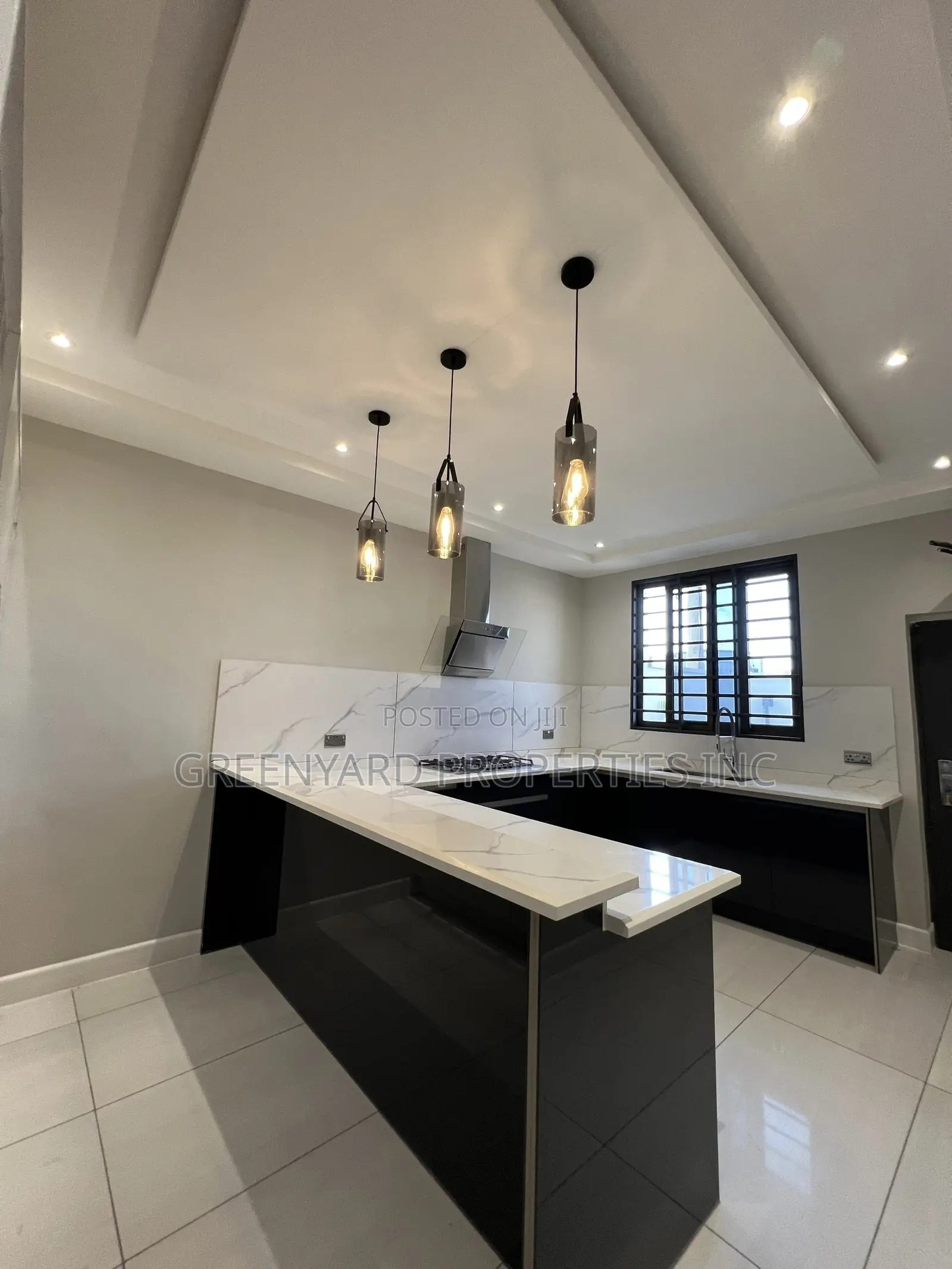 5bdrm House in East Legon for sale