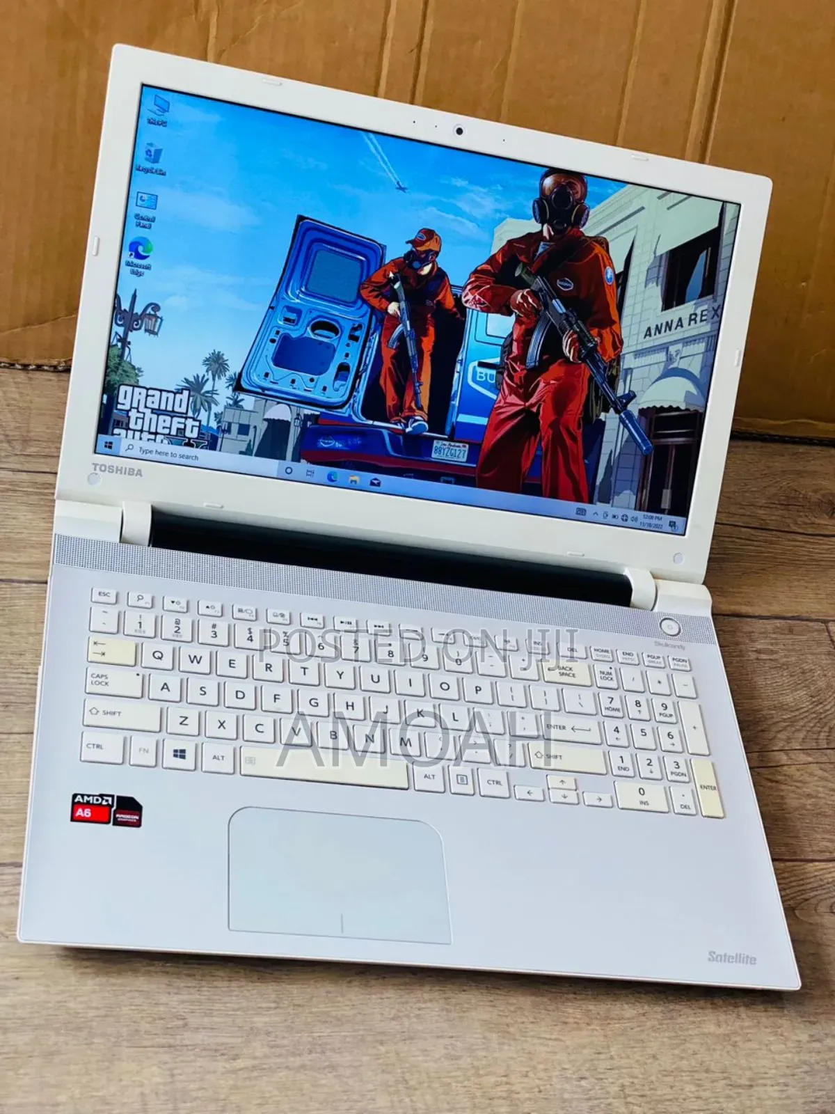 Laptop Toshiba Satellite L500 8GB AMD A6 HDD 1T