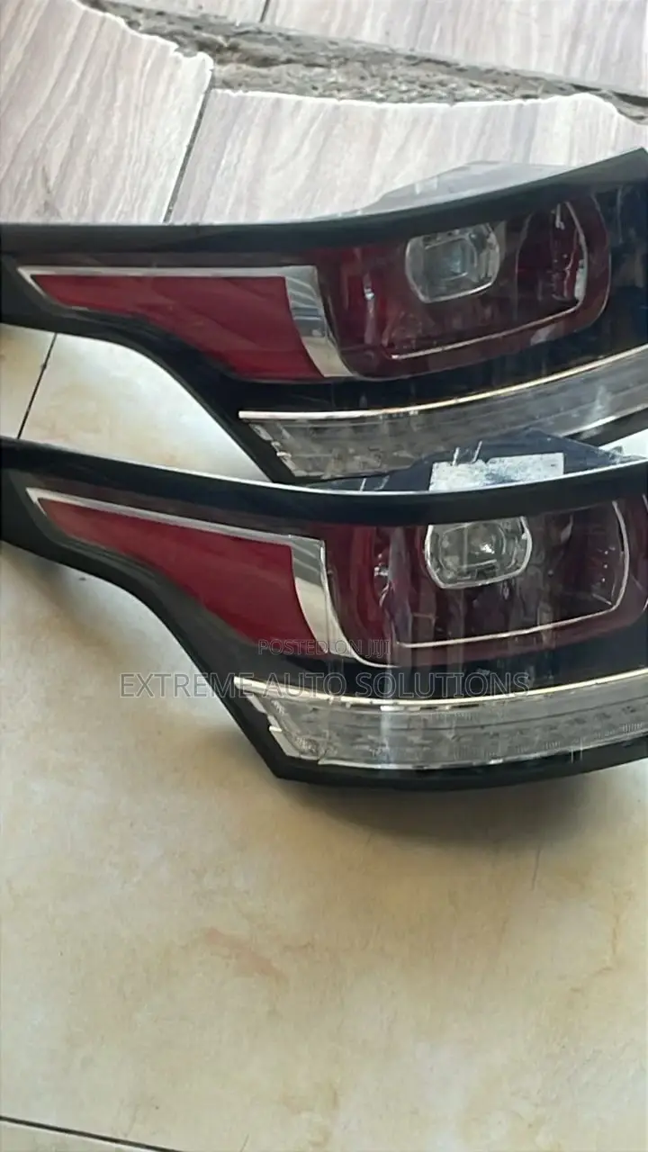 2018-2021 Land Rover Sports LED Taillights
