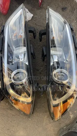 Hyundai Elantra Headlights 2017/2018/2019/2020
