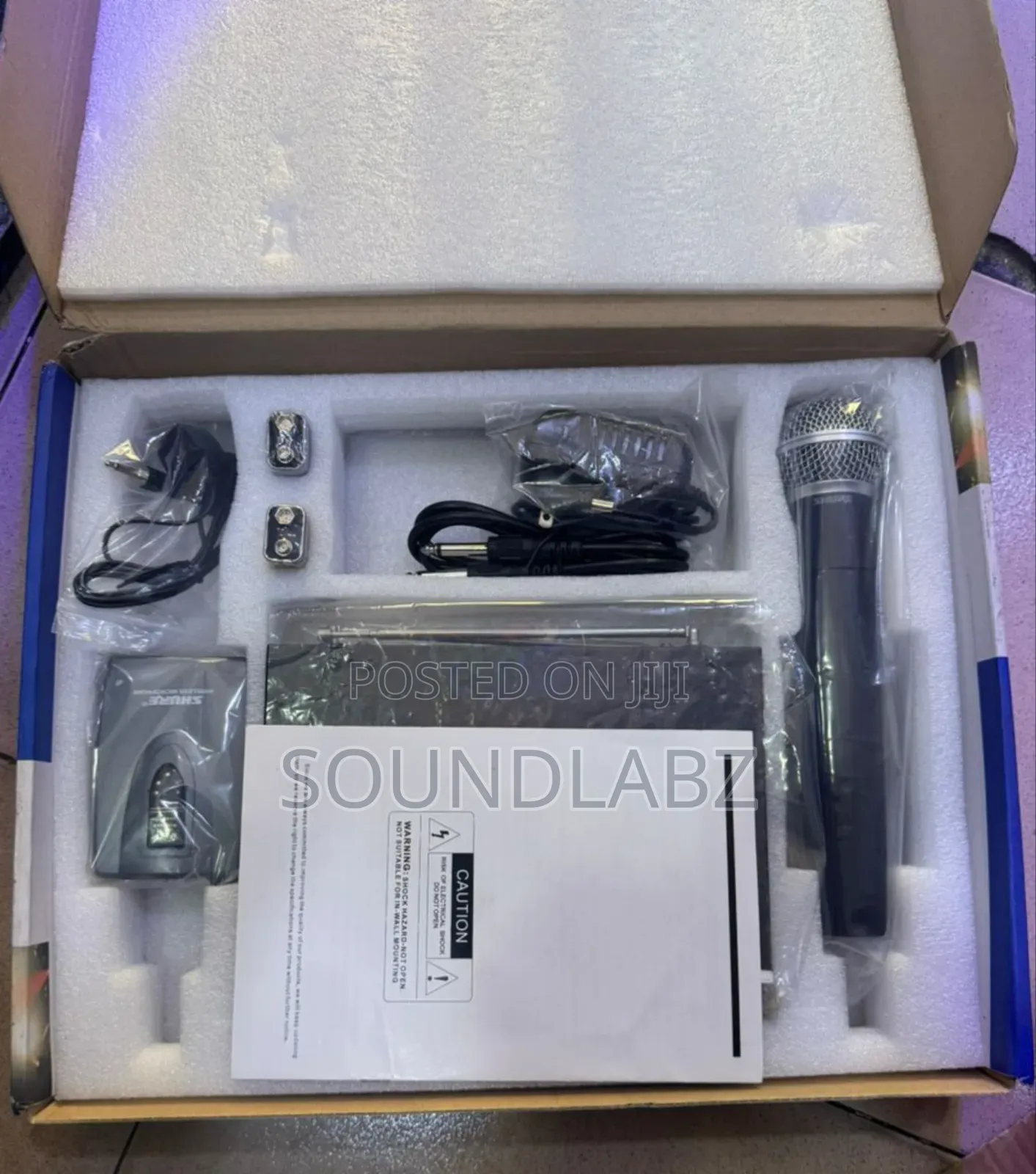 Shure v-3100 Hand, Lapel and Head Microphone