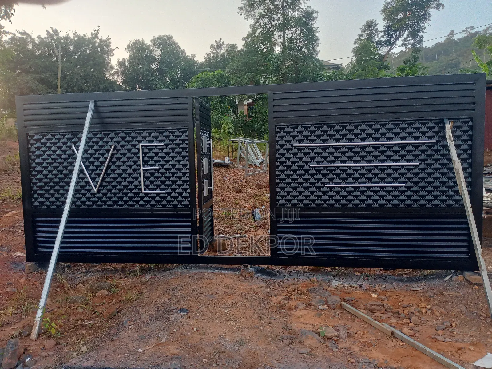Logo Metal Galvanized Materials Gate