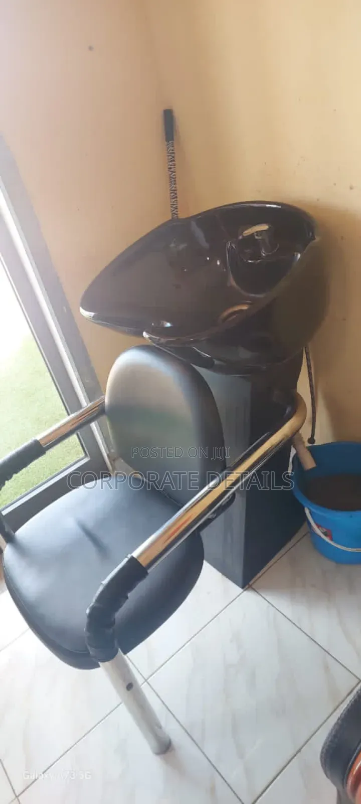 Salon Sinks