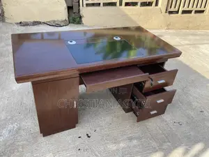 Office Desk/Table