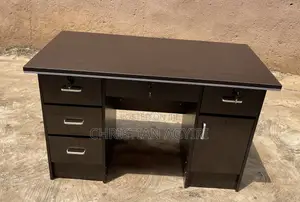 Office Desk/ Table