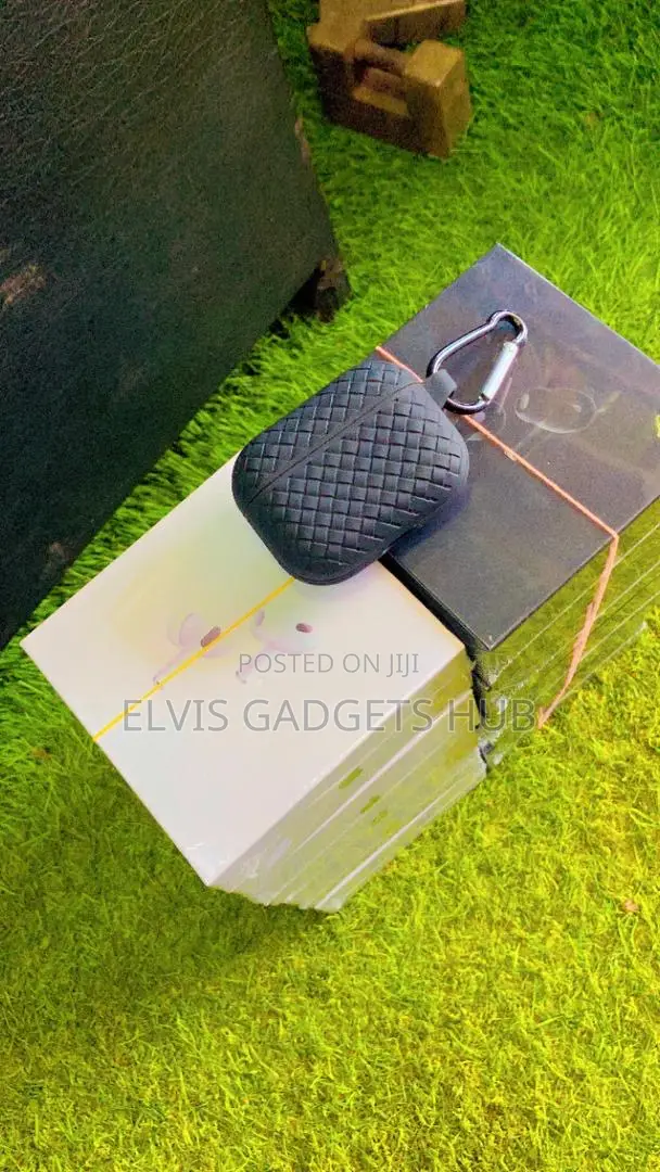 Apple Airpods Pro 2nd Generation With Silicone Case