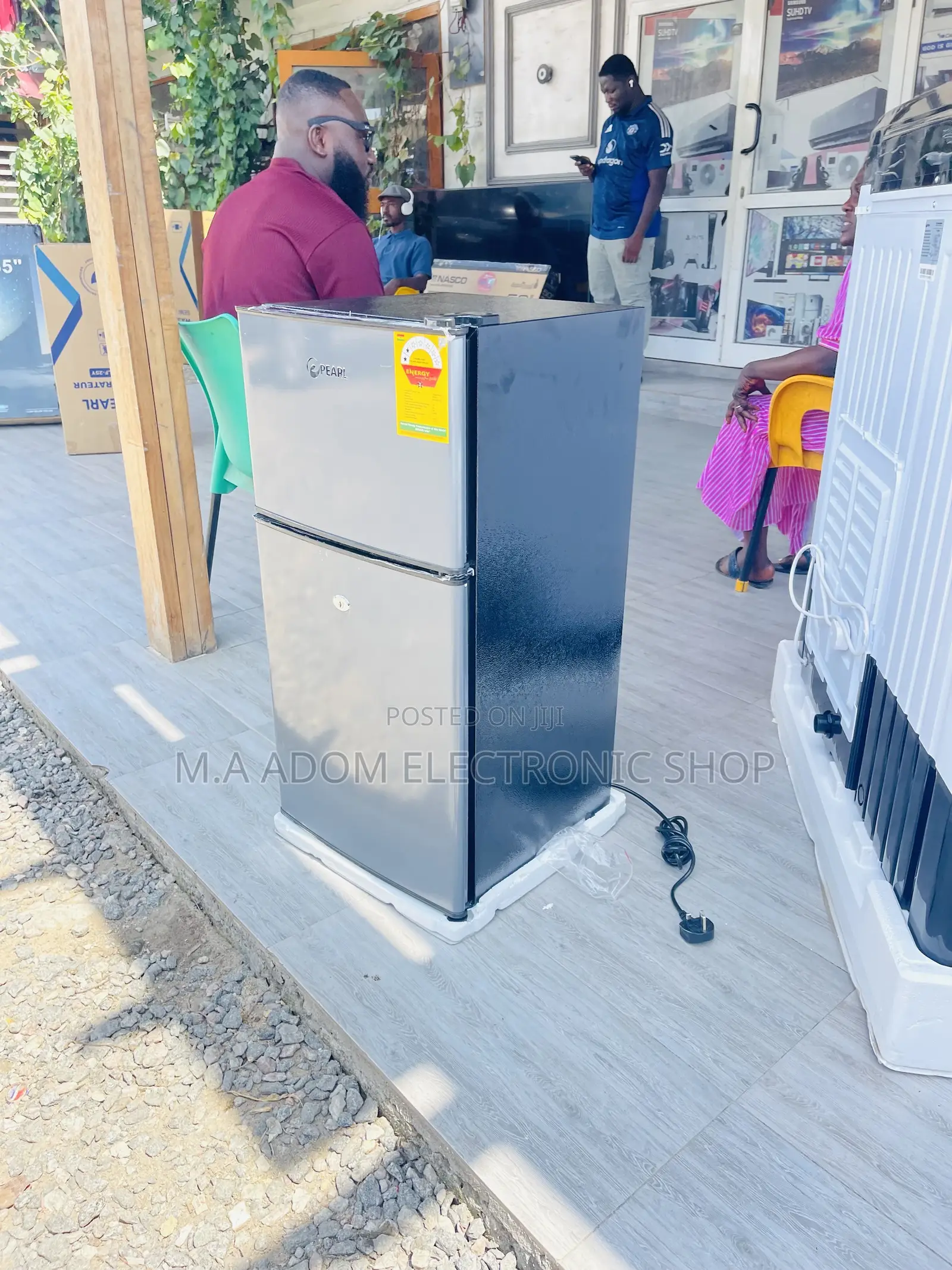 Extremely Cooling Pearl Table Top Double Door Fridge 
