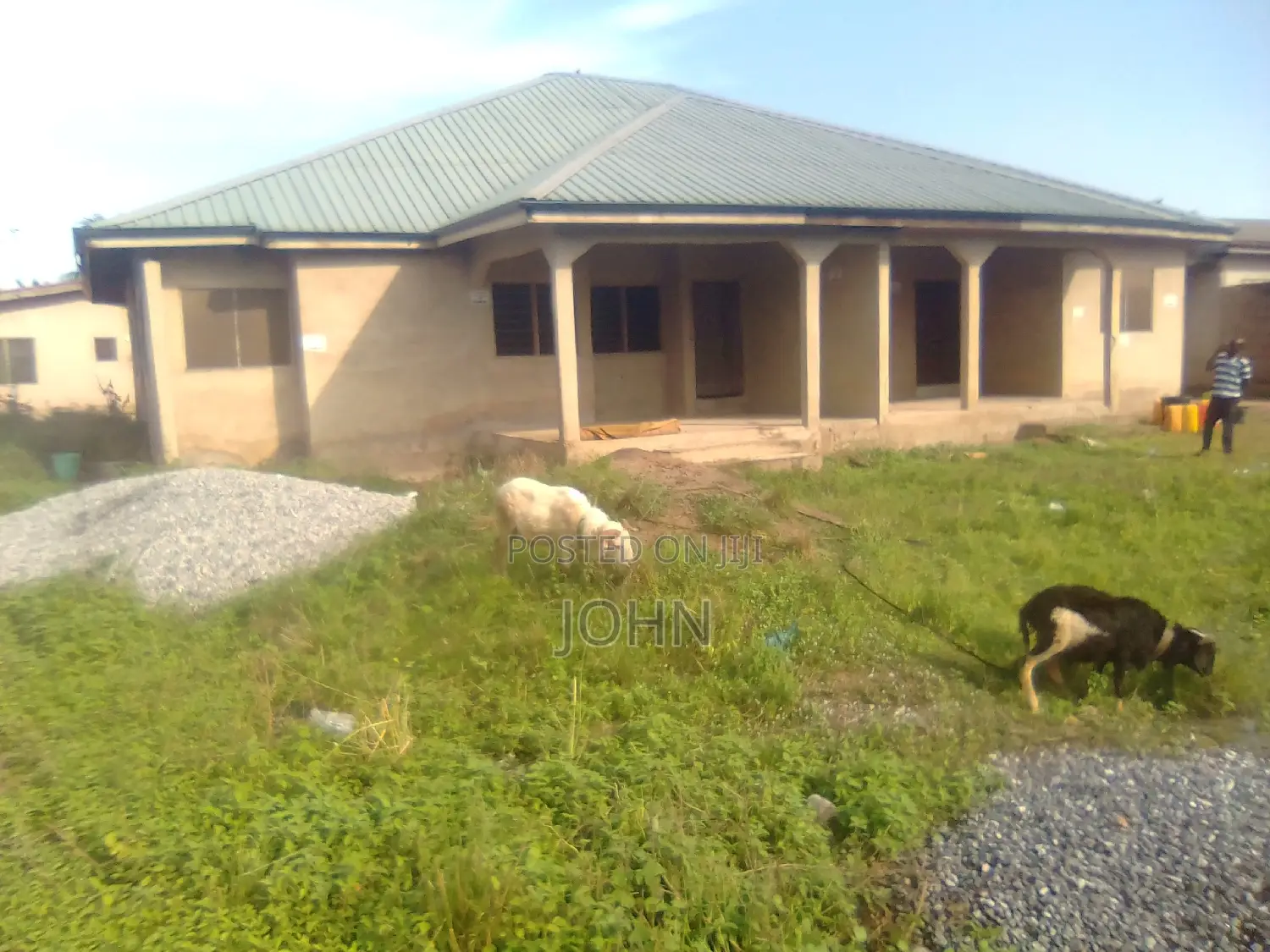 4bdrm Apartment in Survivorestates, Ablekuma for sale