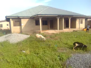 4bdrm Apartment in Survivorestates, Ablekuma for sale