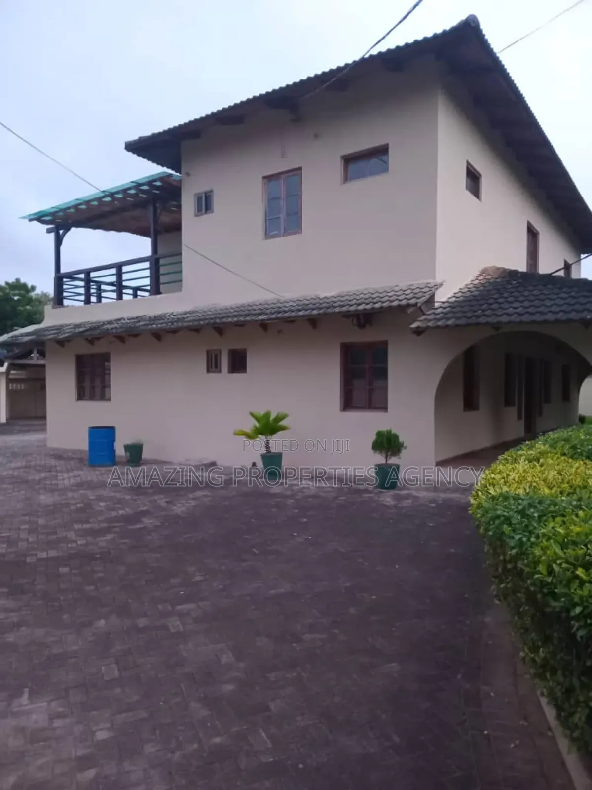 5bdrm House in Tesano for sale