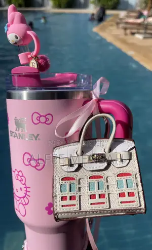 Stanley Hello Kitty Baby Pink 40oz With Accessories