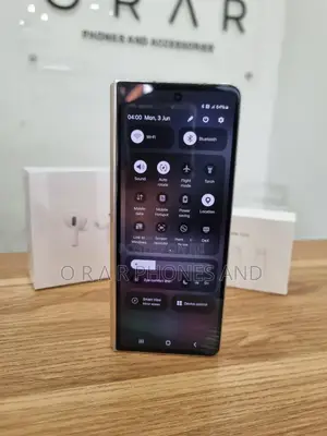 Samsung Galaxy Z Fold4 256 GB Gold