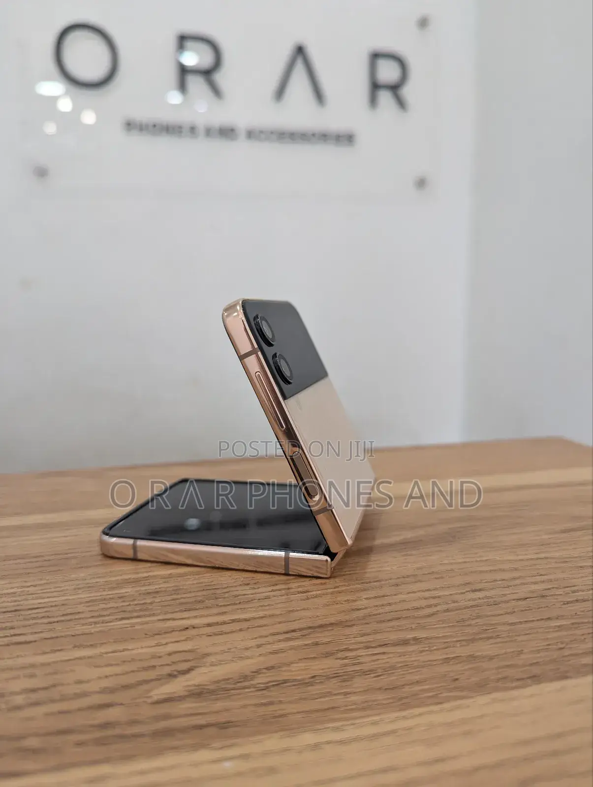 Samsung Galaxy Z Flip4 256 GB Gold
