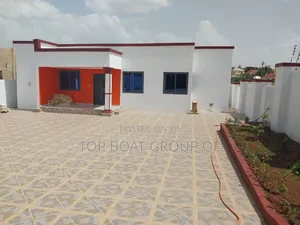 4bdrm House in Top Boat Estate, Kumasi Metropolitan for sale