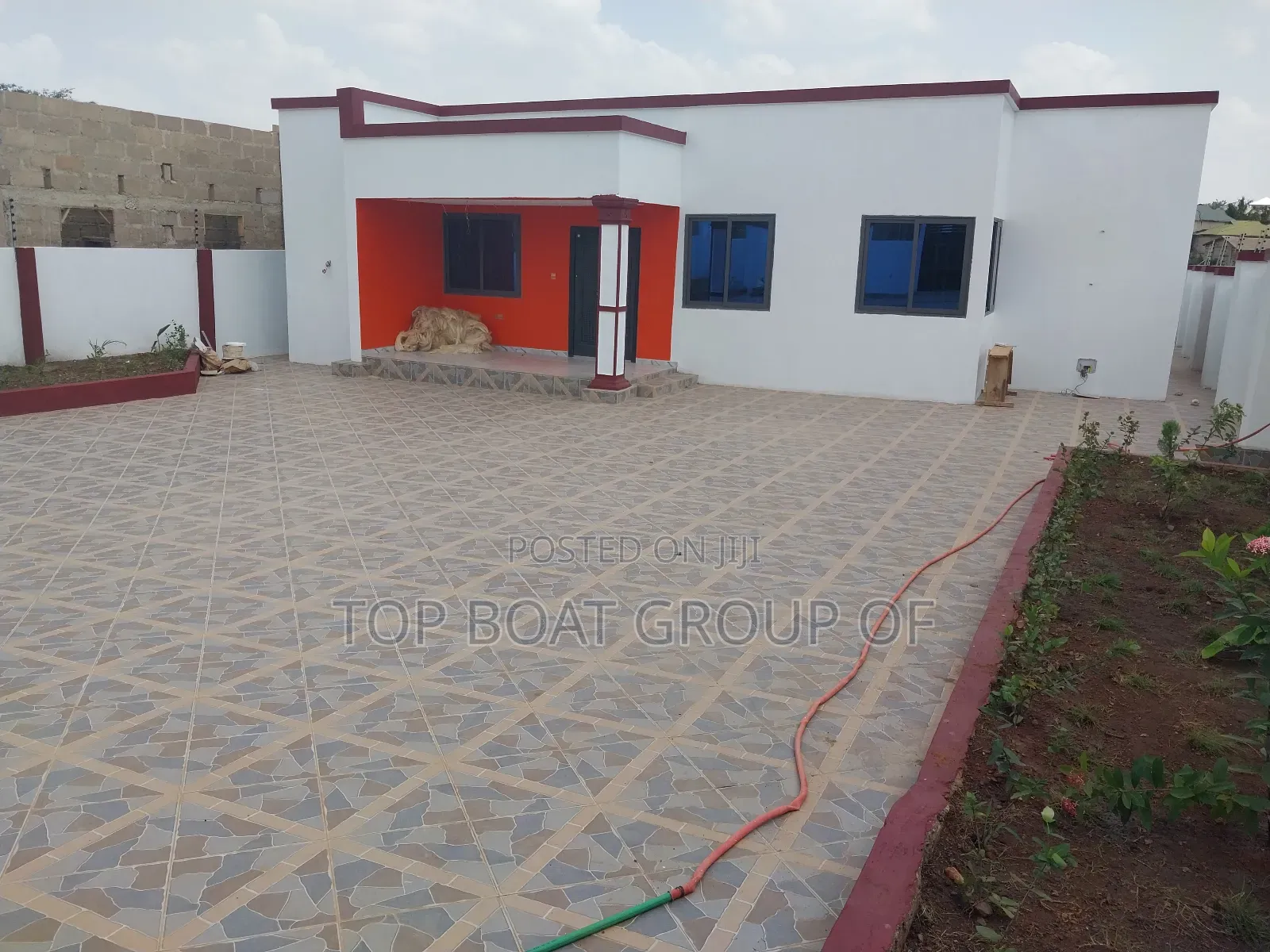 4bdrm House in Top Boat Estate, Kumasi Metropolitan for sale