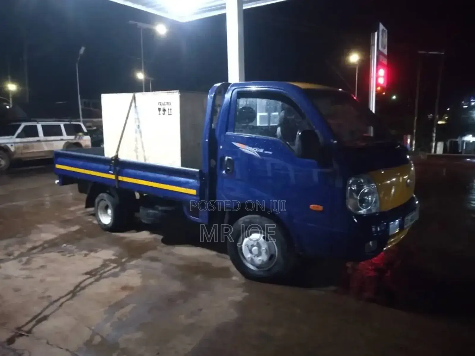 Hiring Trucks and Goods Transport Services( 24/7 )