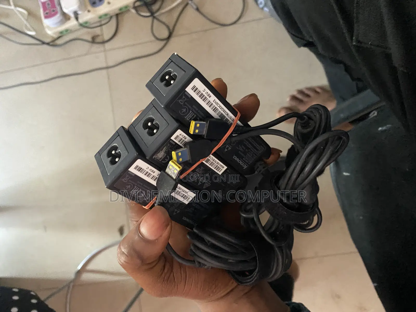 Lenovo Tab/Laptop Charger ,Adapter 12v~3a, 36w. Small