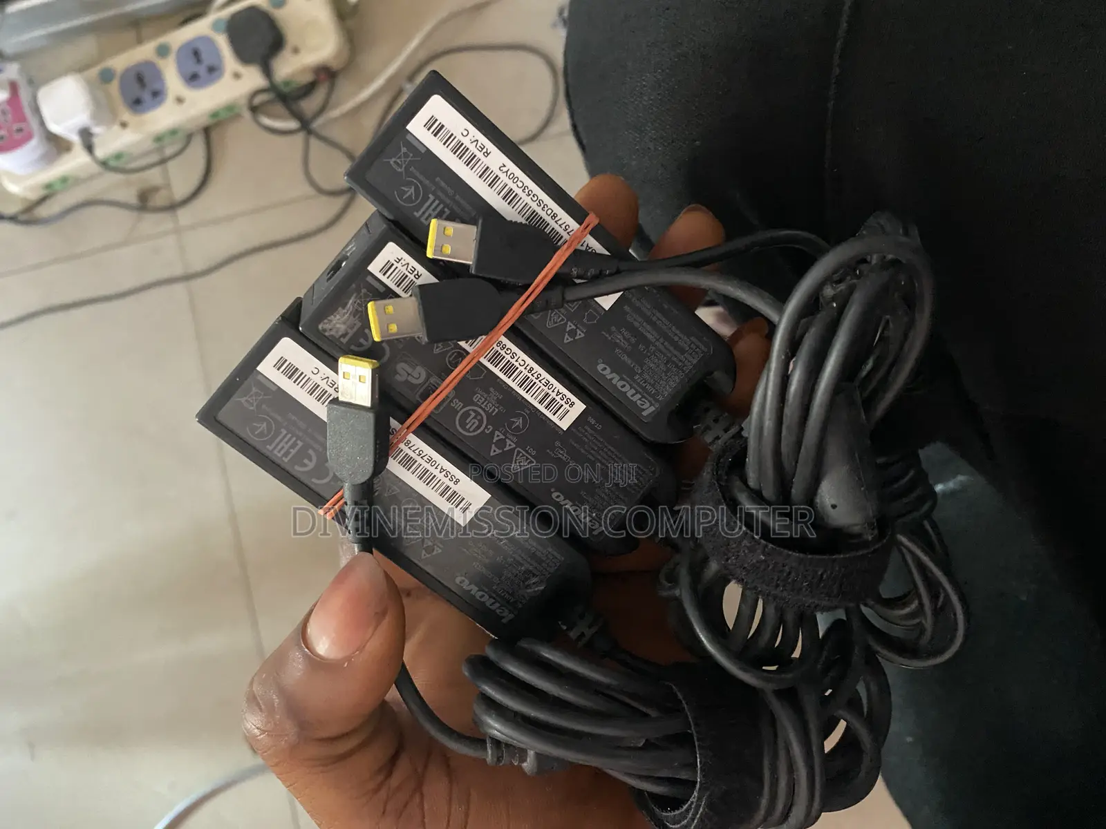Lenovo Tab/Laptop Charger ,Adapter 12v~3a, 36w. Small
