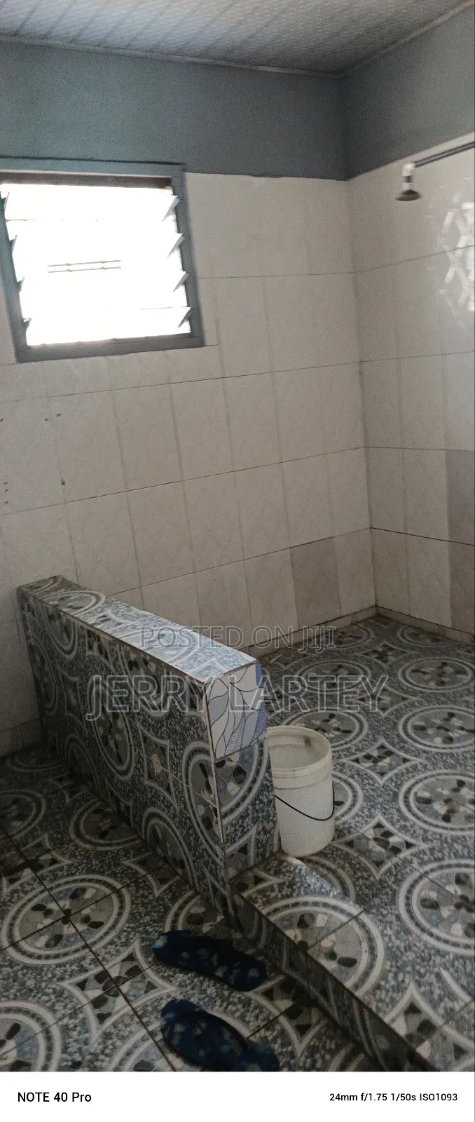 Mamprobi Halaji