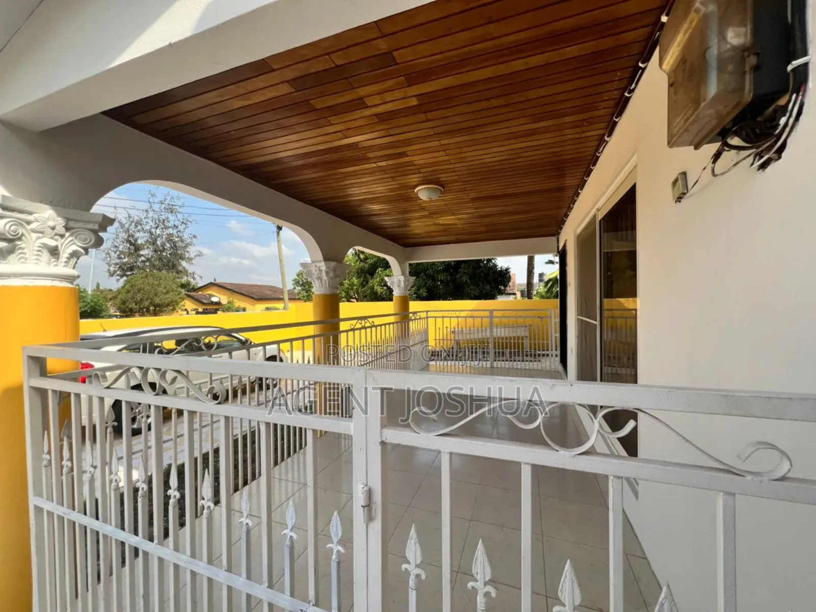 3bdrm House in Manet Court Estate, Airport Residential Area for rent