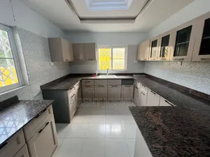 3bdrm House in Manet Court Estate, Airport Residential Area for rent