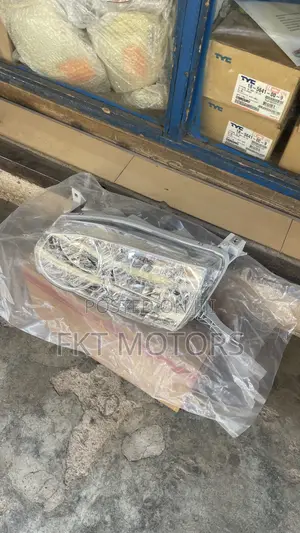 Toyota Corolla (Kwame) Headlights 2000/2001/2002