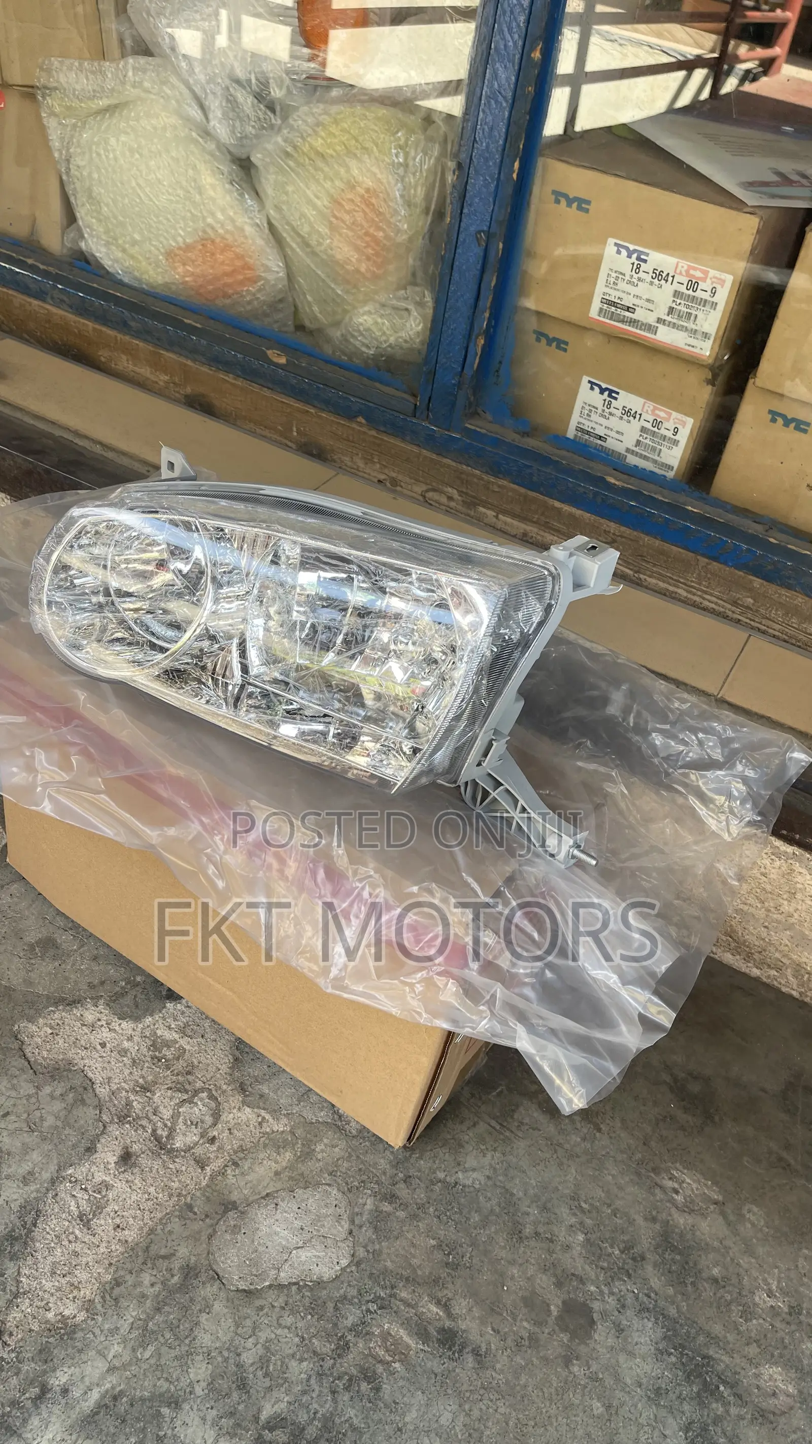 Toyota Corolla (Kwame) Headlights 2000/2001/2002