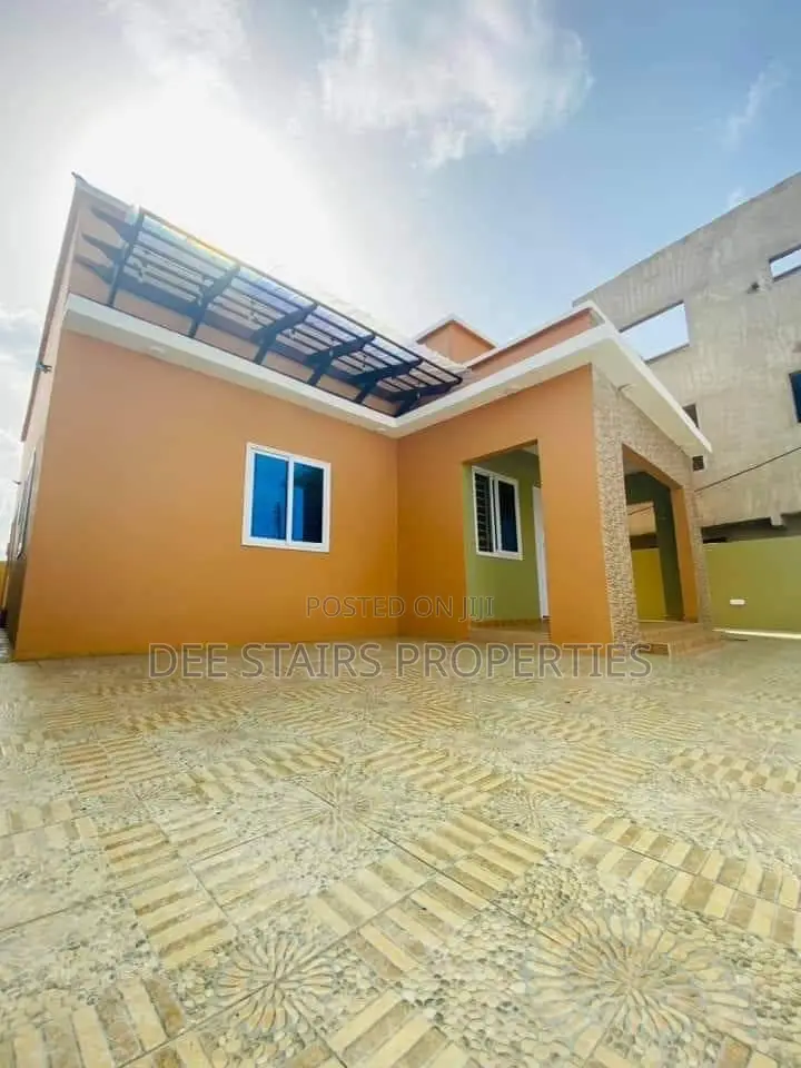 Furnished 2bdrm House in East Legon Hill for sale