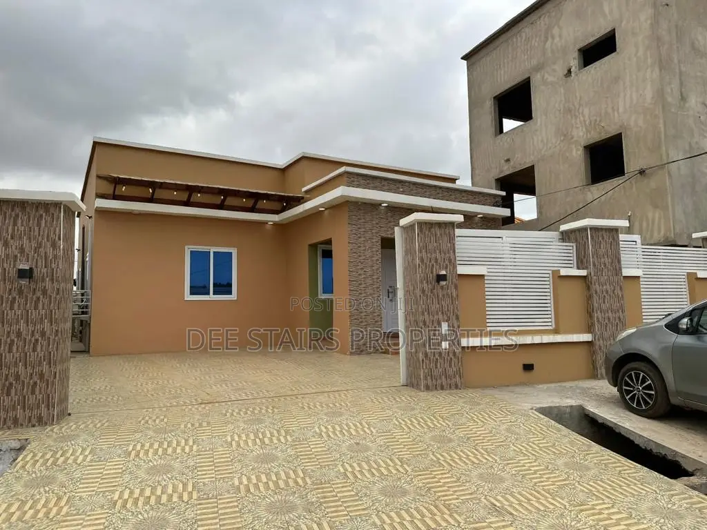 Furnished 2bdrm House in East Legon Hill for sale