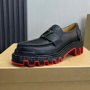 Christ Loubs Moc