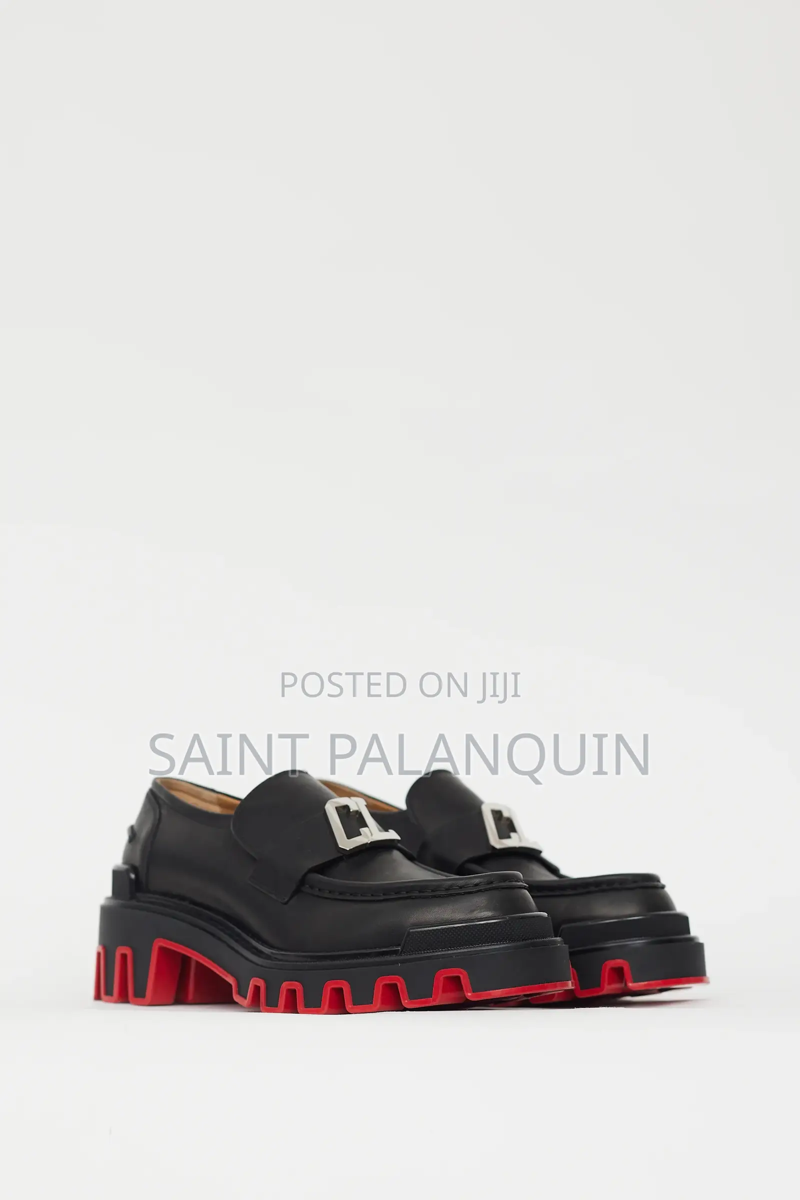 Christ Loubs Moc